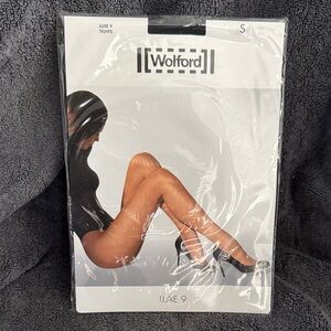Brand New Wolford Luxe 9 Sheer Tights in Black size S